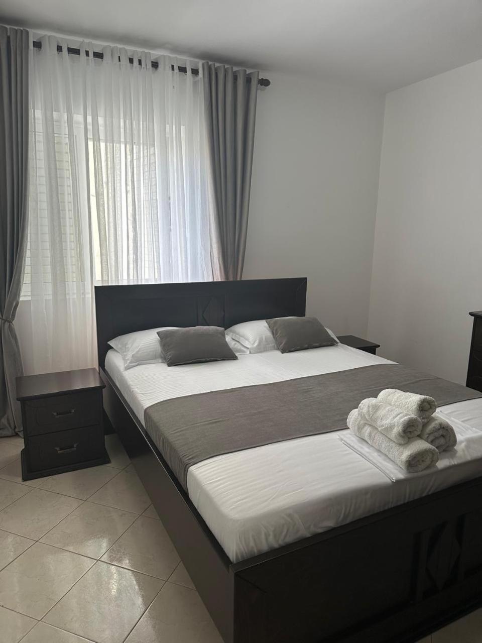 Guesthouse A&F Ksamil Exterior photo